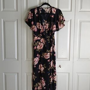 Umgee floral pockets jumper suit size small